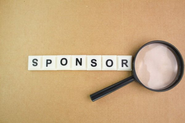 Comment le parrainage marketing transforme-t-il les relations clients ?